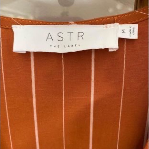 ASTR The Label Midi striped rust color dress - Picture 7 of 11